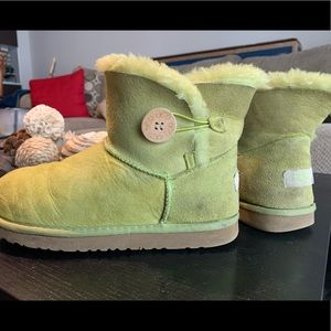 Mini Bailey Button Ugg Boots
